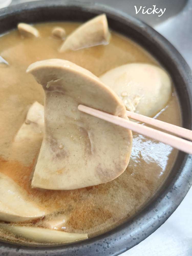 台南鱔魚意麵推薦｜府前路 東門圓環人氣老店｜進福炒鱔魚專家：超過40年歷史！鱔魚大塊又厚實，附菜單