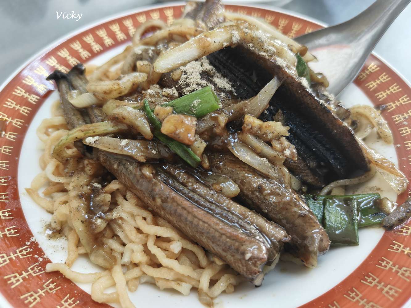 台南鱔魚意麵推薦｜府前路 東門圓環人氣老店｜進福炒鱔魚專家：超過40年歷史！鱔魚大塊又厚實，附菜單