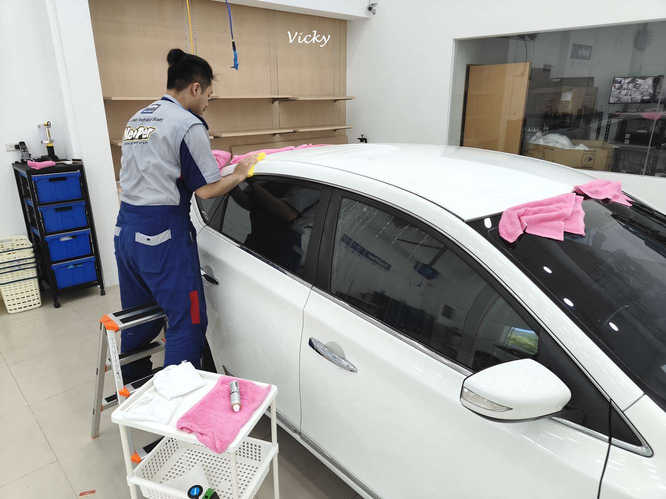 台南汽車鍍膜推薦 KeePer Pro Shop 汽車鍍膜初體驗！老車也能閃亮如新！從灰姑娘變公主的汽車鍍膜心得分享