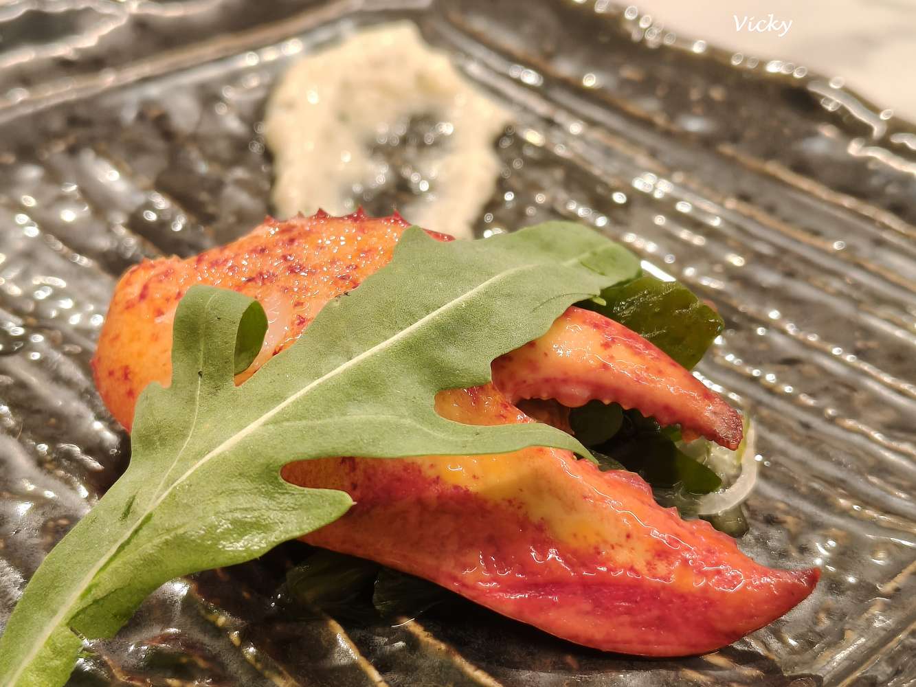 台南鐵板燒推薦｜明水然・樂 台南中山店：14道無菜單鐵板料理，每一道都是驚喜！Google 4.7星高評價！情侶約會、家庭聚餐，朋友慶生都合適