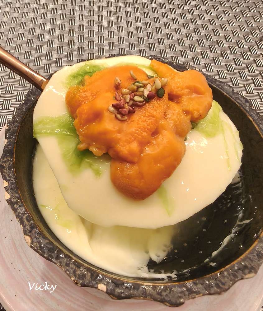 台南鐵板燒推薦｜明水然・樂 台南中山店：14道無菜單鐵板料理，每一道都是驚喜！Google 4.7星高評價！情侶約會、家庭聚餐，朋友慶生都合適