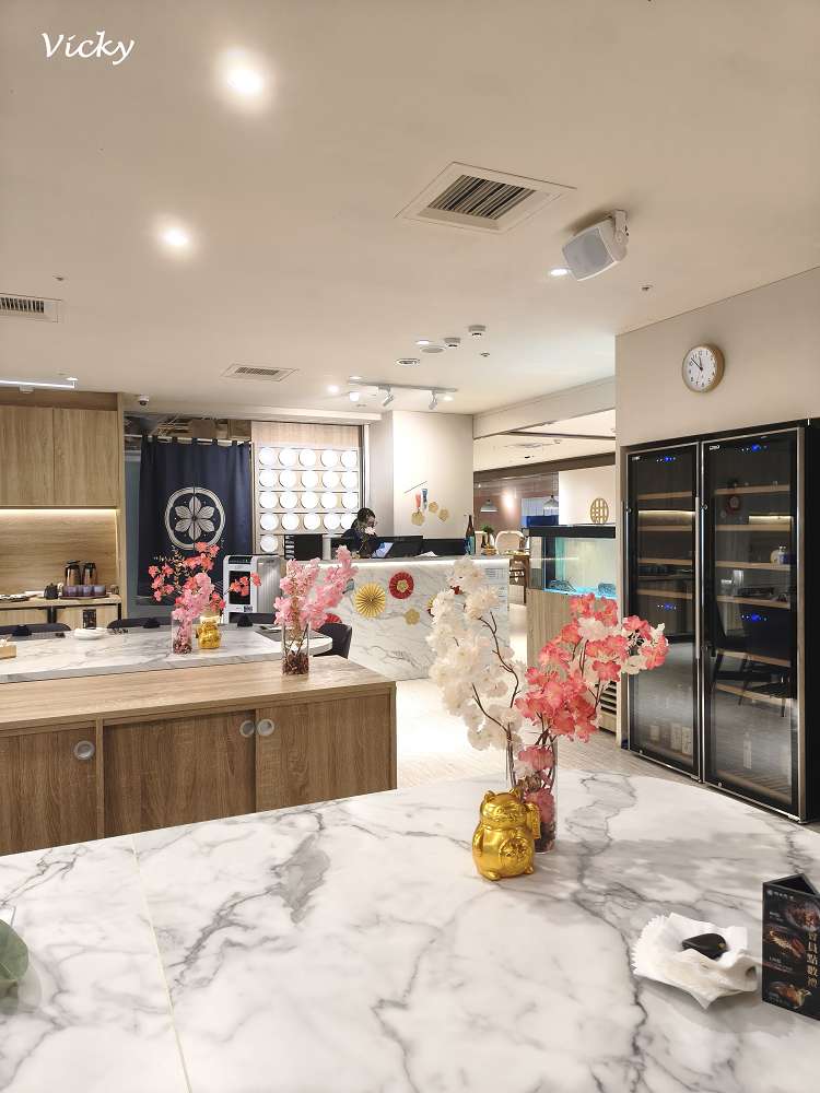台南鐵板燒推薦｜明水然・樂 台南中山店：14道無菜單鐵板料理，每一道都是驚喜！Google 4.7星高評價！情侶約會、家庭聚餐，朋友慶生都合適