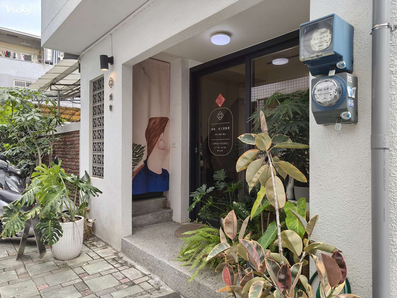 台南巷弄散步｜南寧街 83 巷散策：咖啡館、藝術與文具手帳選物店攻略，煉物金工工作室、StableNice BLDG、 原印臺南、什物
