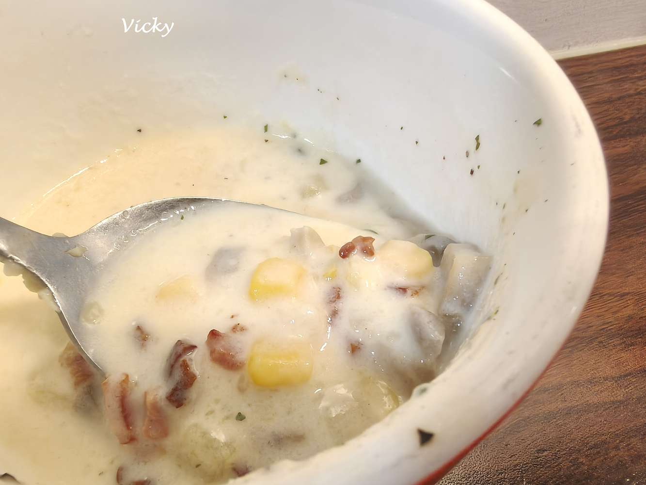 台南東區平價義大利麵｜樂熊 Pasta 美味推薦：義大利麵和燉飯只要100元，價格有夠平實，附菜單