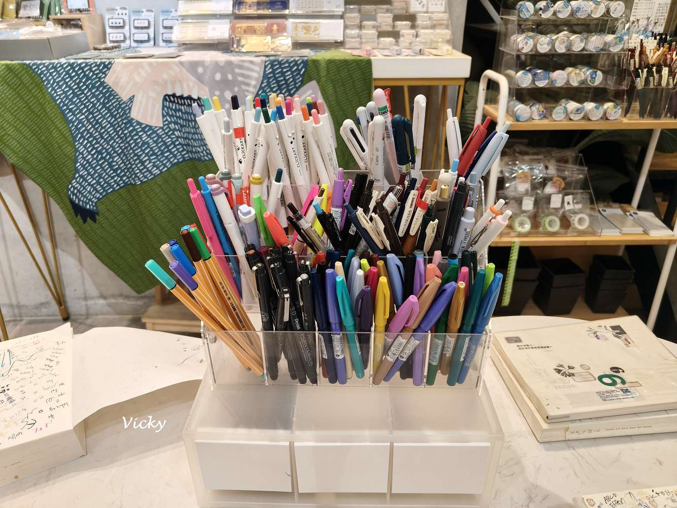 台南文青小店推薦：什物 Shiwu Studio 文具手帳選物店，走進南寧街83巷的溫暖角落