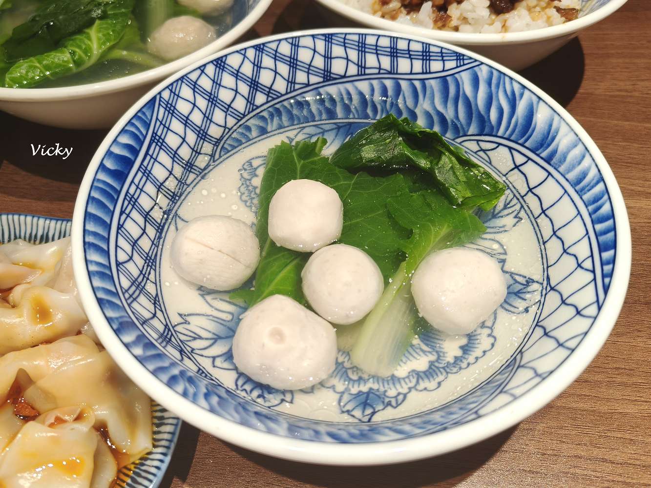 台南大學周邊美食|富發麵食:麵飯兼具、冷氣舒適,附菜單 台南大學周邊美食|富發麵食:麵飯兼具、冷氣舒適,附菜單