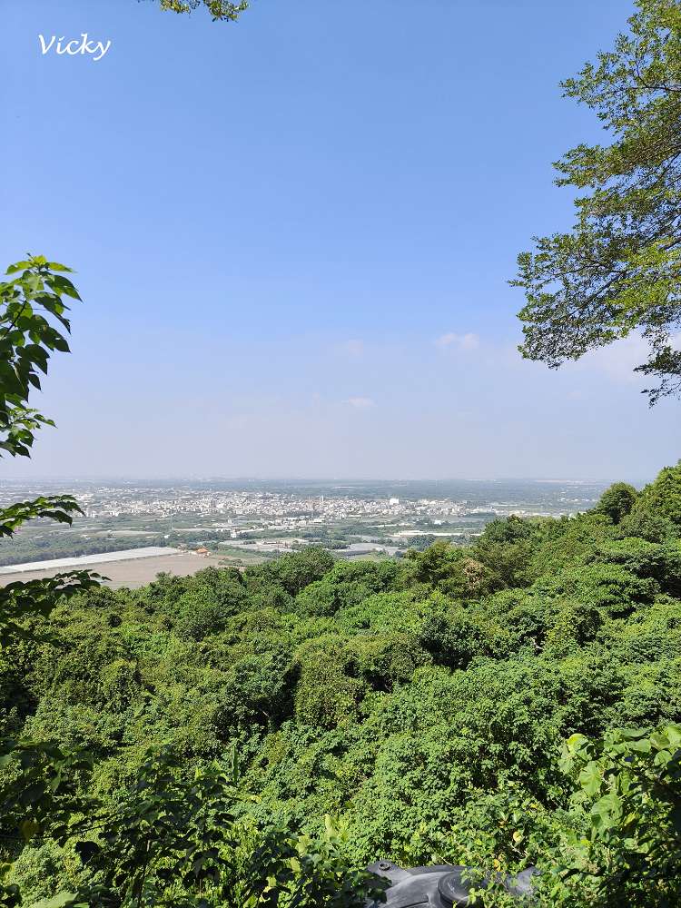 高雄景觀餐廳推薦|大崗山 恆雲山茶坊(原庭軒茶坊):登山後的靜謐休憩地,美景與美食一次滿足,附菜單 高雄景觀餐廳推薦|大崗山 恆雲山茶坊(原庭軒茶坊):登山後的靜謐休憩地,美景與美食一次滿足,附菜單