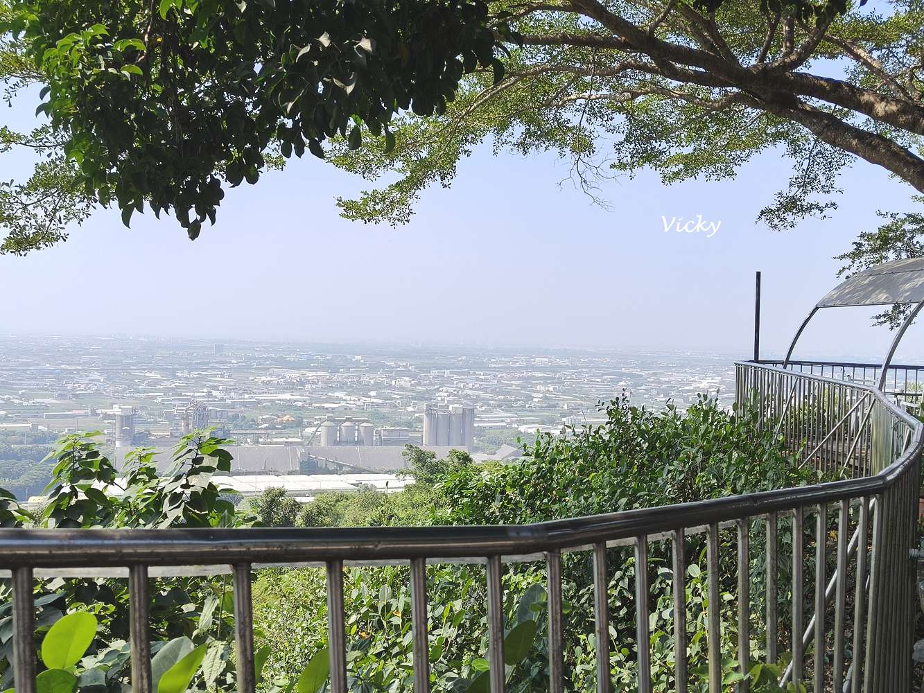 高雄景觀餐廳推薦|大崗山 恆雲山茶坊(原庭軒茶坊):登山後的靜謐休憩地,美景與美食一次滿足,附菜單 高雄景觀餐廳推薦|大崗山 恆雲山茶坊(原庭軒茶坊):登山後的靜謐休憩地,美景與美食一次滿足,附菜單