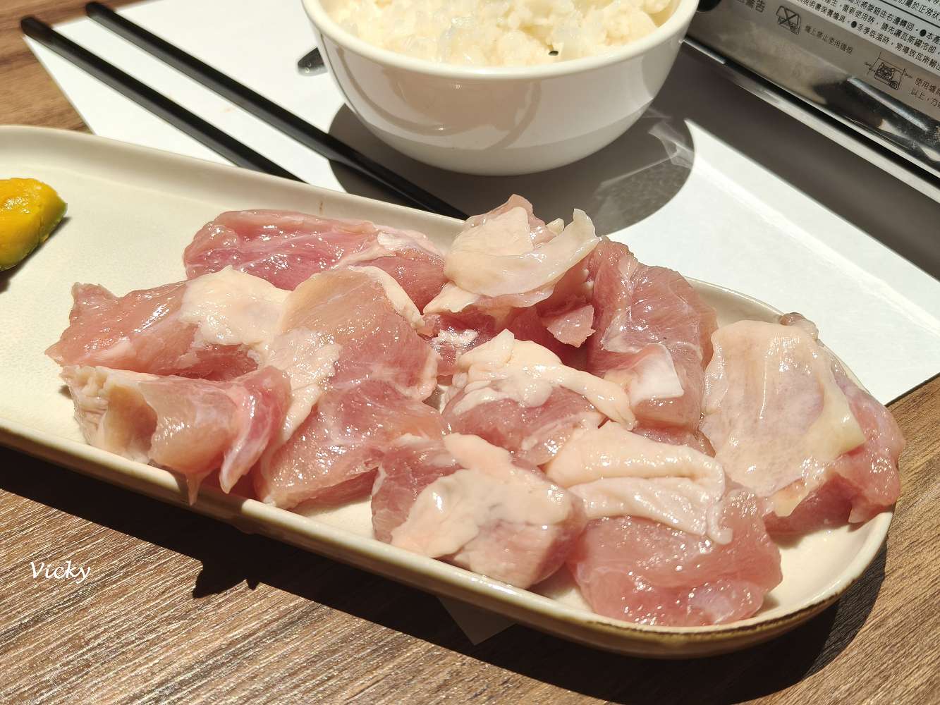 台南美食︱701嶼 多元餐飲新地圖：成大巷弄必吃「野生海魚」套餐，內附菜單！
