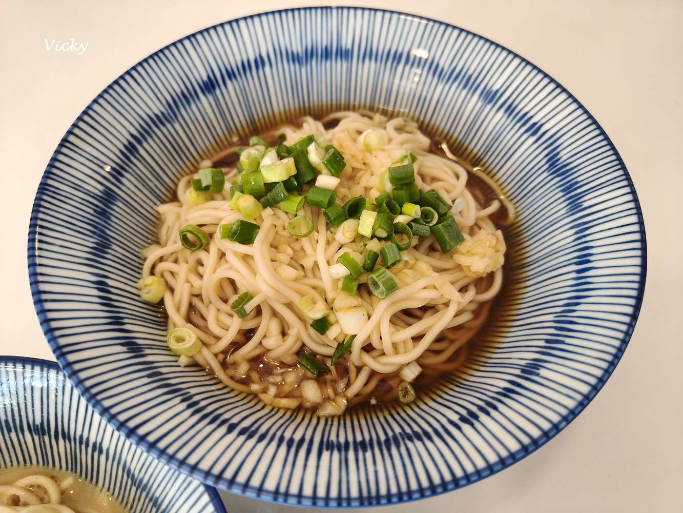 台南南區麵店推薦｜小心燙：文青風冷氣麵館，麵和滷味價格親民，附菜單