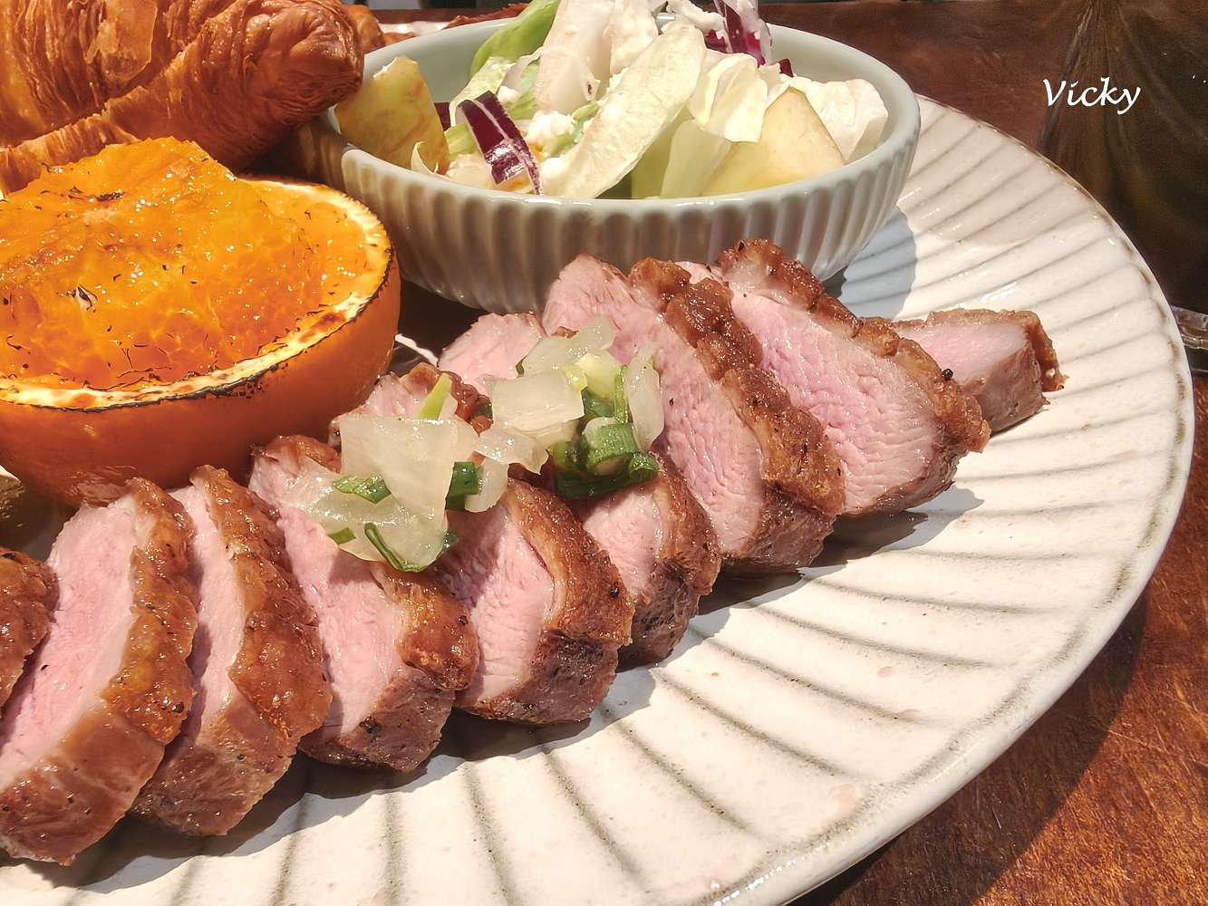 台南東區美食｜島旅早午餐：隱藏在復興國中附近巷弄的質感早午餐店，餐點精緻、記得先訂位！附菜單