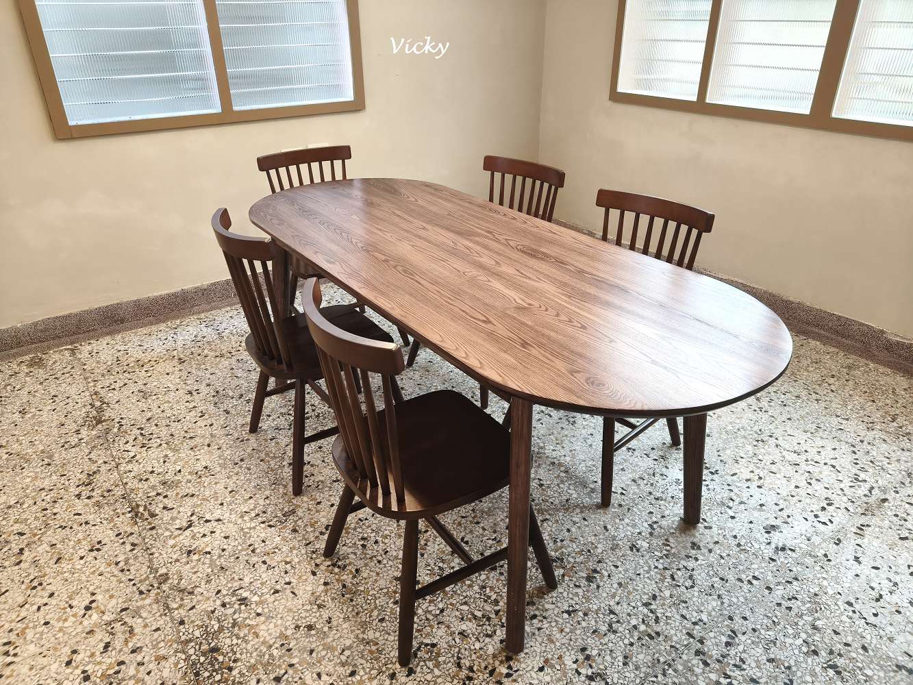 台南咖啡廳｜潺潺咖啡：巷弄裡的文青秘境，紅烏龍巴斯克與奶茶的完美午後時光（附最新菜單）