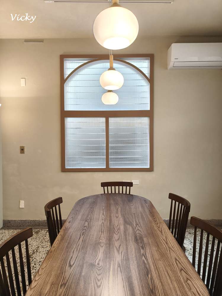 台南咖啡廳｜潺潺咖啡：巷弄裡的文青秘境，紅烏龍巴斯克與奶茶的完美午後時光（附最新菜單）