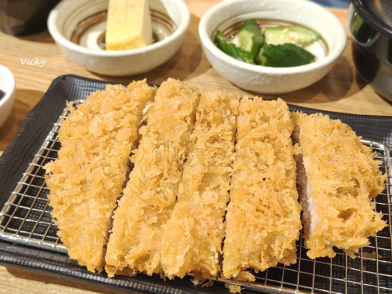 網站近期文章：台南日本料理推薦｜橋北屋日本家庭料理 忠義店：平價定食只要200元出頭！主菜湯品小菜一次滿足，湯、飯、麥茶與高麗菜絲無限續