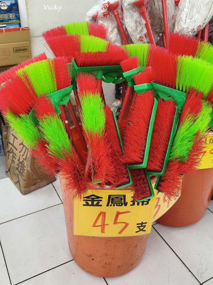 台南超市︱台南買菜︱北海道生鮮超市 仁德店：多語標示、生猛海鮮、10元豆腐！台南在地超市國際化