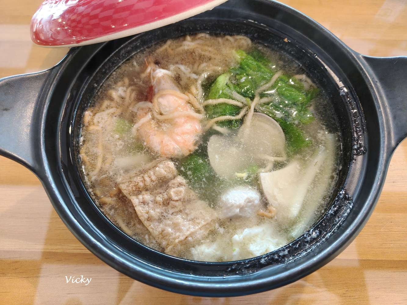 台南愛玉冰店推薦｜蓁愛玉手作坊複合式冰品店：隱身巷弄的大空間冰品店，愛玉、嫩仙草、鍋燒意麵通通有，附菜單