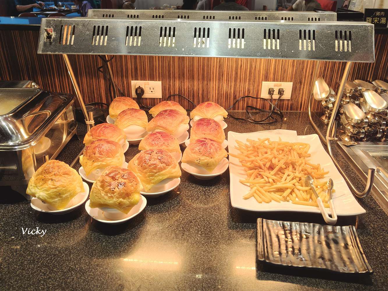 台南東門路美食推薦|達樂斯美式牛排 東門店:平價大份量牛排、自助吧吃到飽! 台南東門路美食推薦|達樂斯美式牛排 東門店:平價大份量牛排、自助吧吃到飽!