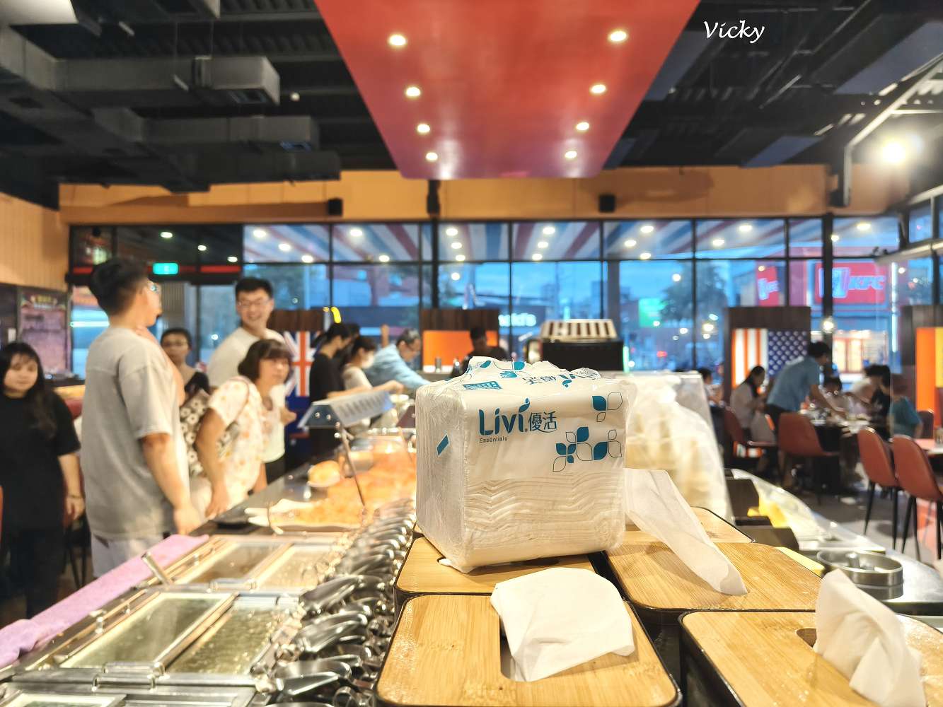 網站近期文章：台南東門路美食推薦｜達樂斯美式牛排 東門店：平價大份量牛排、自助吧吃到飽！