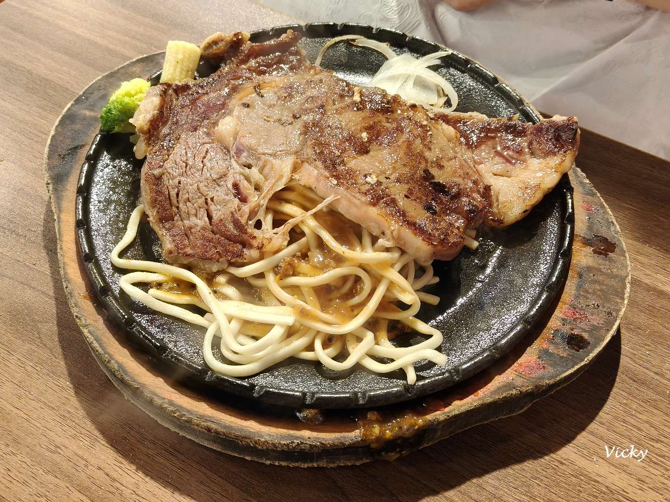 台南東門路美食推薦|達樂斯美式牛排 東門店:平價大份量牛排、自助吧吃到飽! 台南東門路美食推薦|達樂斯美式牛排 東門店:平價大份量牛排、自助吧吃到飽!