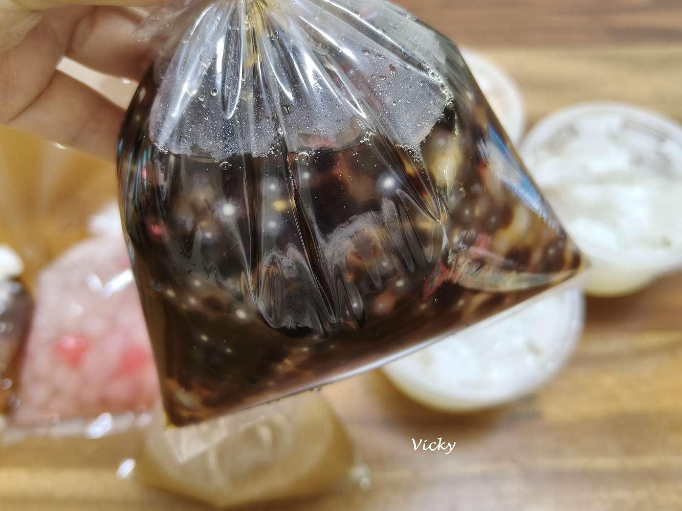 茄萣美食推薦︱永吉肉圓＋市場內純手工賣愛玉，在地人必吃的港口風味點心與甜品