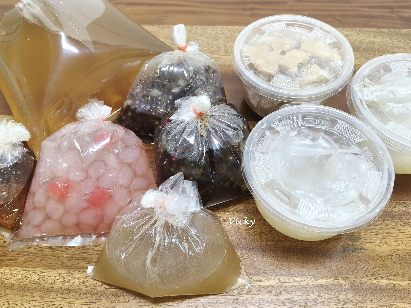 茄萣美食推薦︱永吉肉圓＋市場內純手工賣愛玉，在地人必吃的港口風味點心與甜品