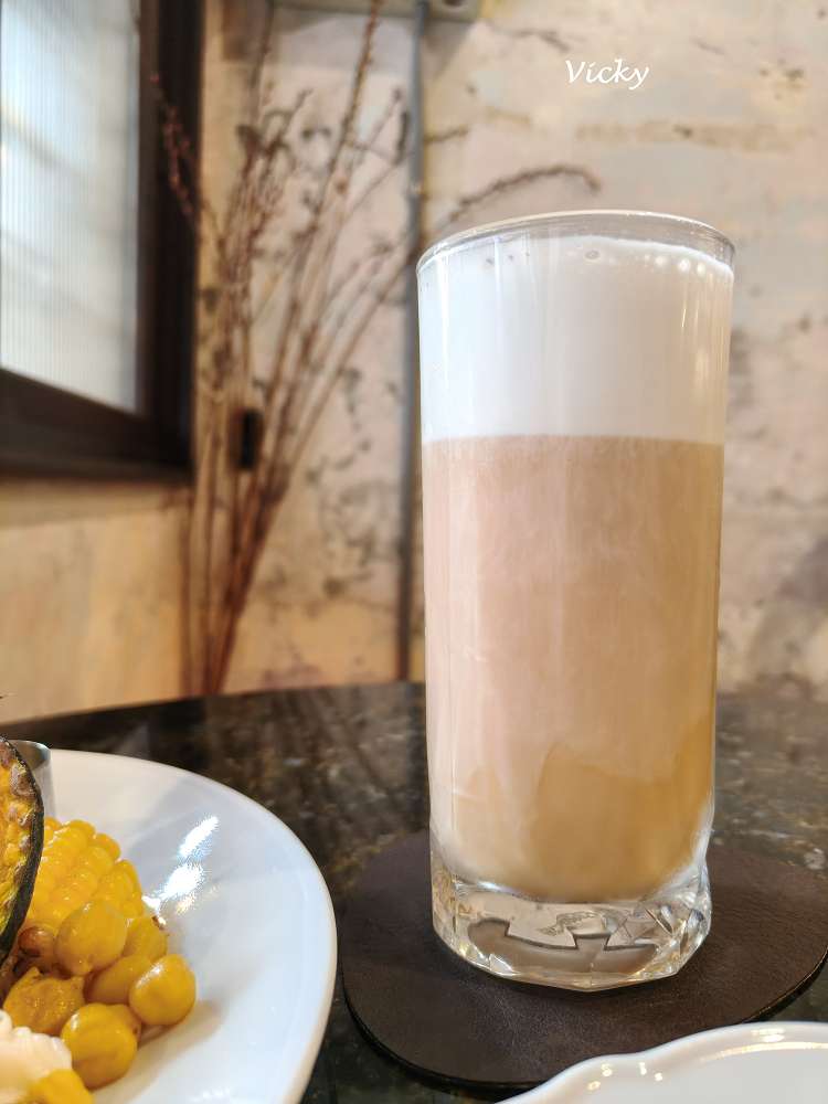 台南中西區美食推薦︱Oi Griddlecakes 美式鬆餅:巷弄中的早午餐天堂,烤香料雞腿+美式鬆餅太驚艷!附菜單 台南中西區美食推薦︱Oi Griddlecakes 美式鬆餅:巷弄中的早午餐天堂,烤香料雞腿+美式鬆餅太驚艷!附菜單