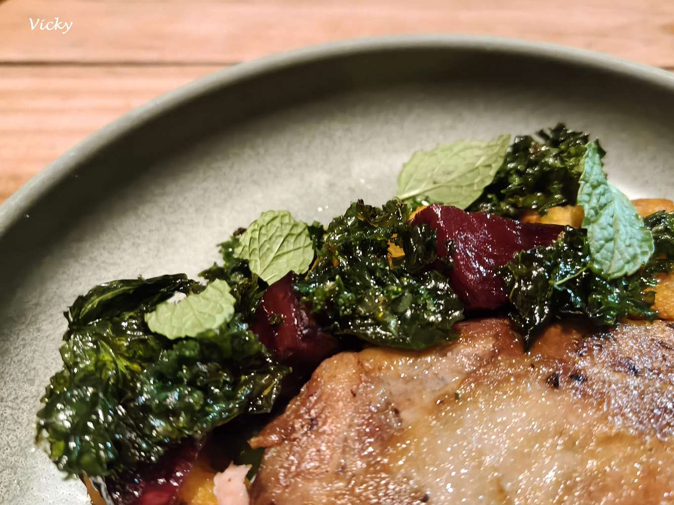 台南美食︱在島之後 餐酒館：魔鬼藏在細節裡！從備長炭水到萬壽菊金黃濃湯，創意料理與食材美學兼具，附菜單