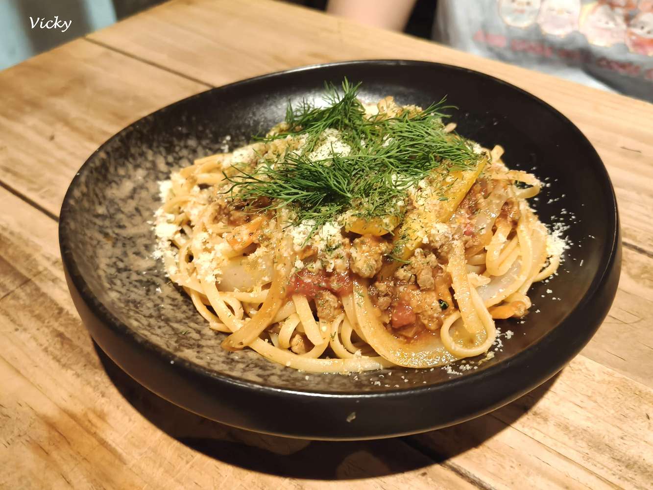 台南美食︱在島之後 餐酒館：魔鬼藏在細節裡！從備長炭水到萬壽菊金黃濃湯，創意料理與食材美學兼具，附菜單