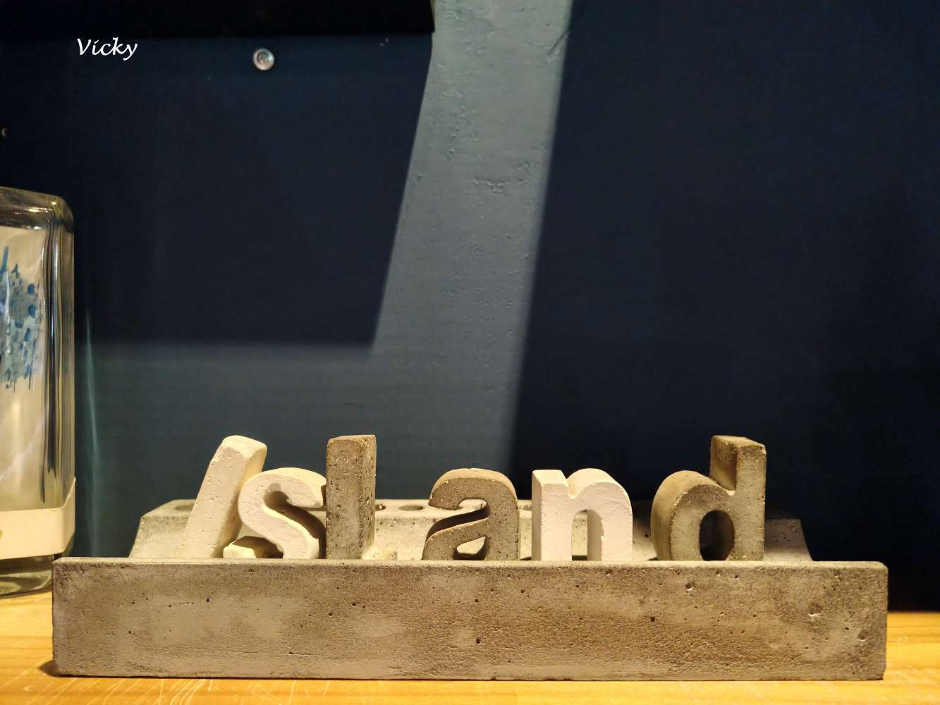 台南美食︱在島之後 餐酒館：魔鬼藏在細節裡！從備長炭水到萬壽菊金黃濃湯，創意料理與食材美學兼具，附菜單