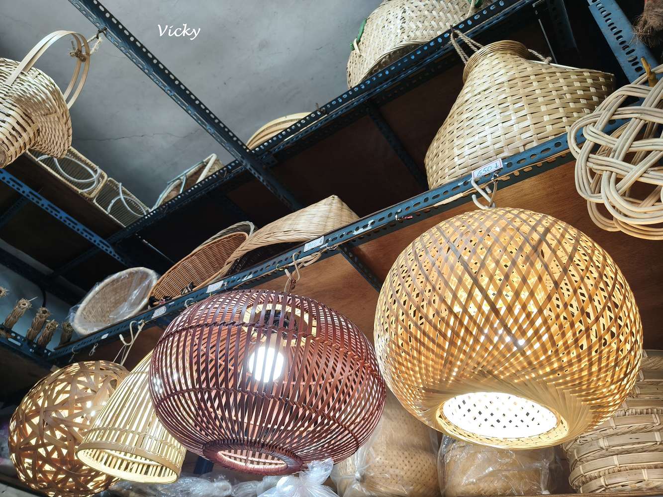 台南特色老店｜協進篾器舖：畚箕、魚簍、燈罩等，讓竹子化身生活中的藝術品