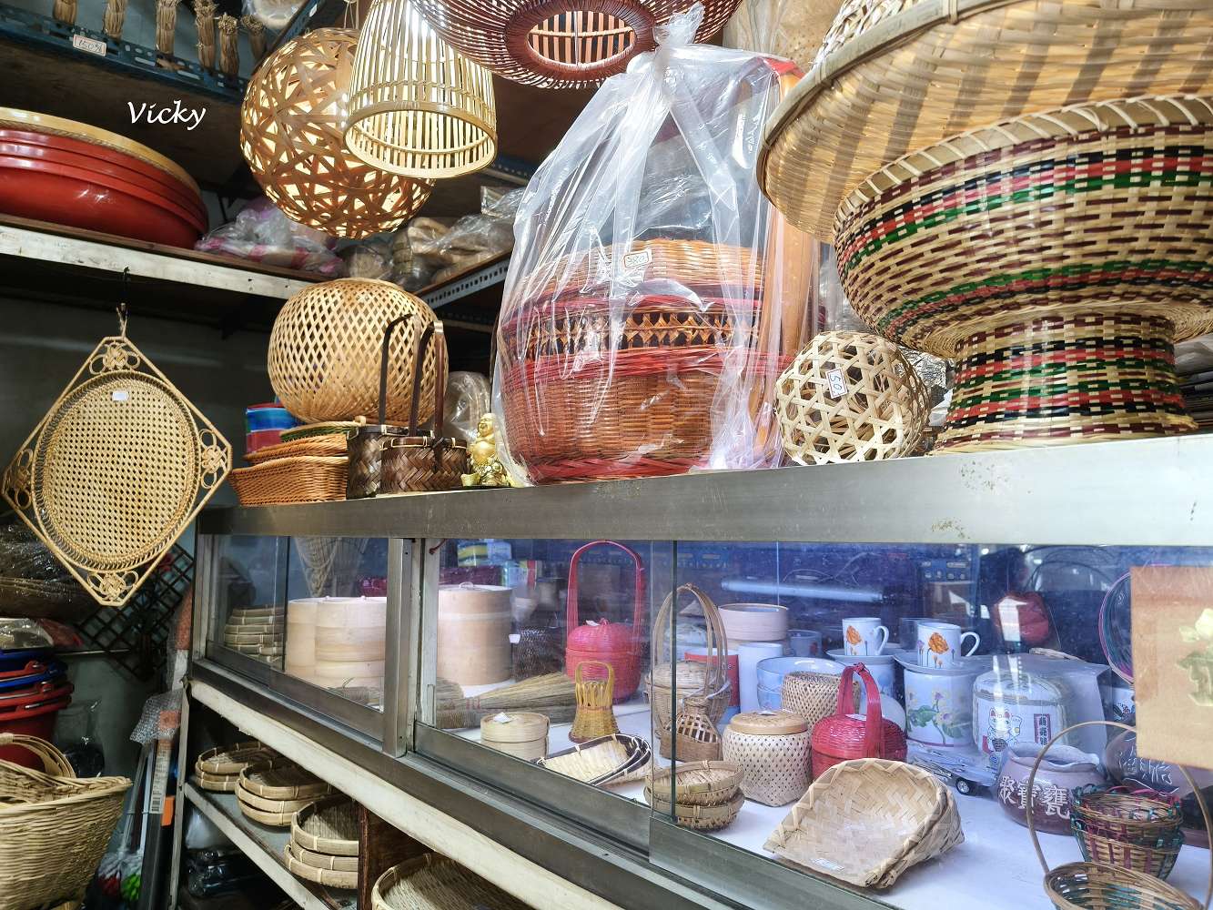台南特色老店｜協進篾器舖：畚箕、魚簍、燈罩等，讓竹子化身生活中的藝術品
