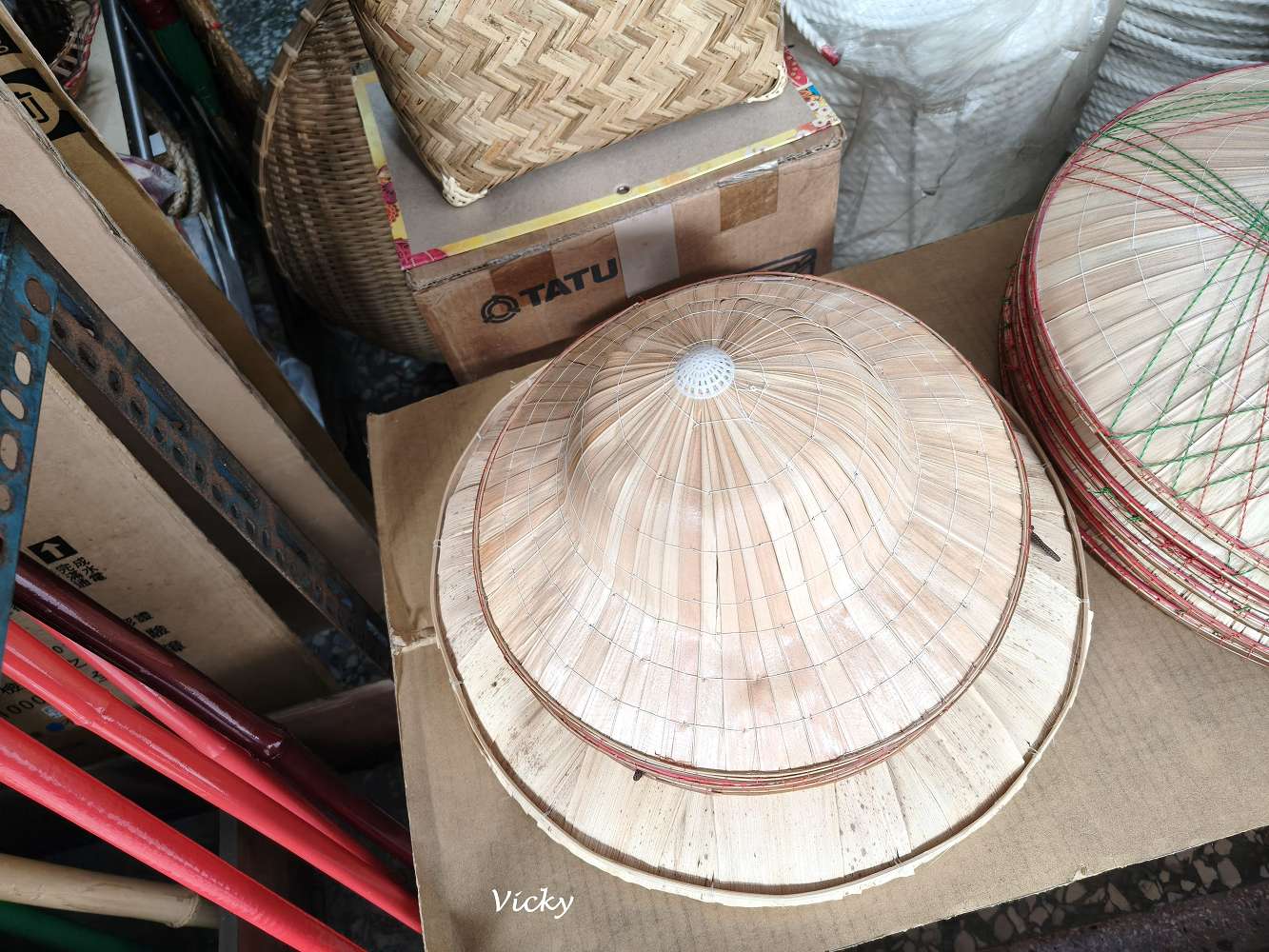 台南特色老店｜協進篾器舖：畚箕、魚簍、燈罩等，讓竹子化身生活中的藝術品