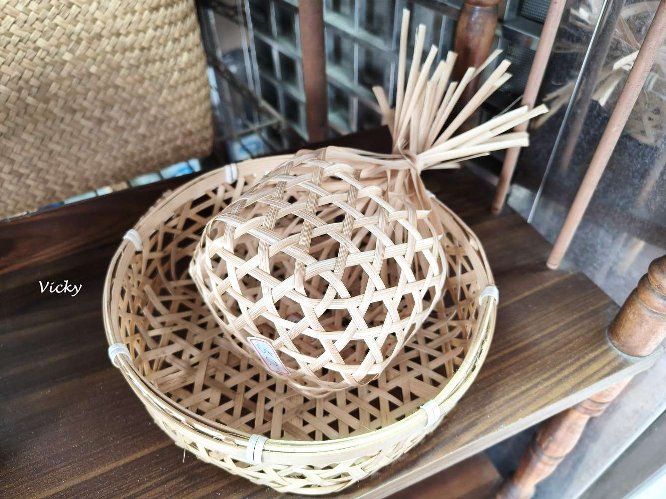 台南特色老店｜協進篾器舖：畚箕、魚簍、燈罩等，讓竹子化身生活中的藝術品