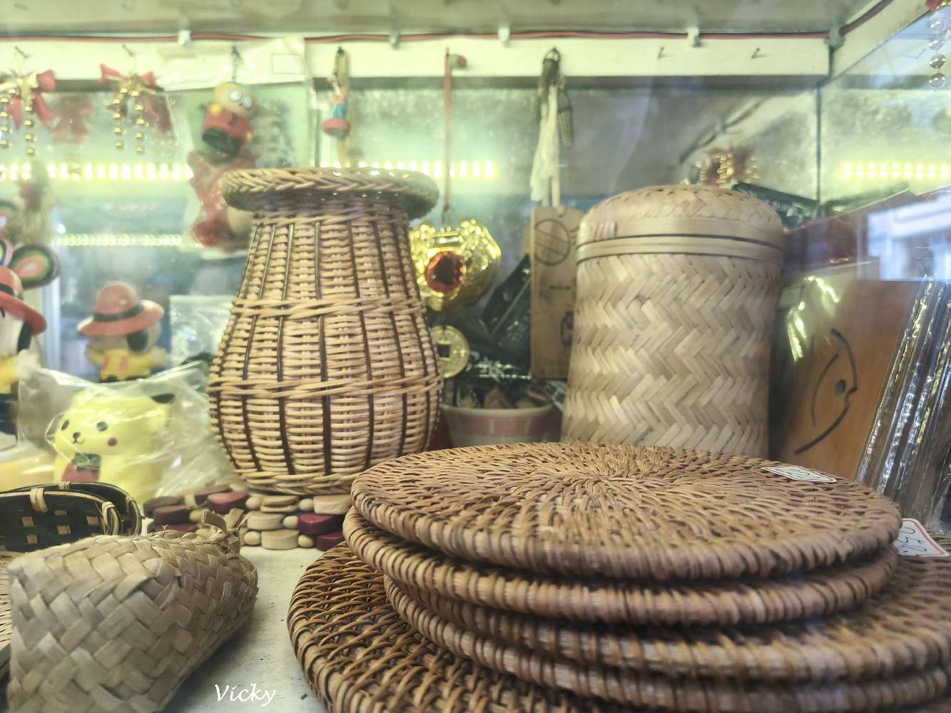 台南特色老店｜協進篾器舖：畚箕、魚簍、燈罩等，讓竹子化身生活中的藝術品