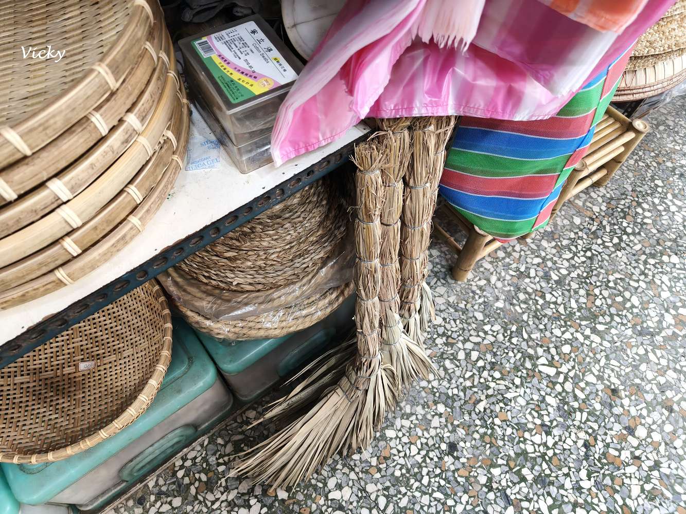 台南特色老店｜協進篾器舖：畚箕、魚簍、燈罩等，讓竹子化身生活中的藝術品