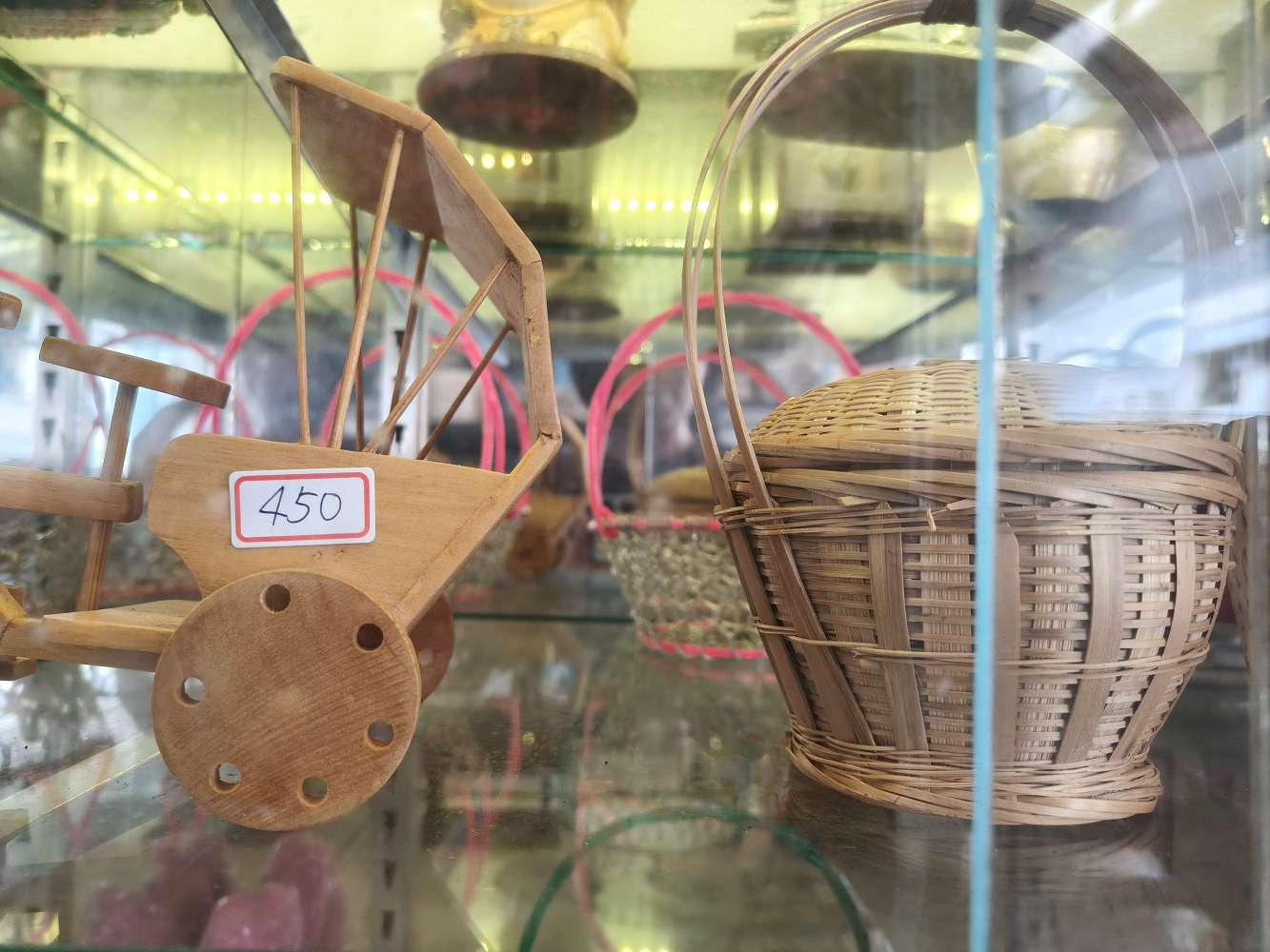 台南特色老店｜協進篾器舖：畚箕、魚簍、燈罩等，讓竹子化身生活中的藝術品