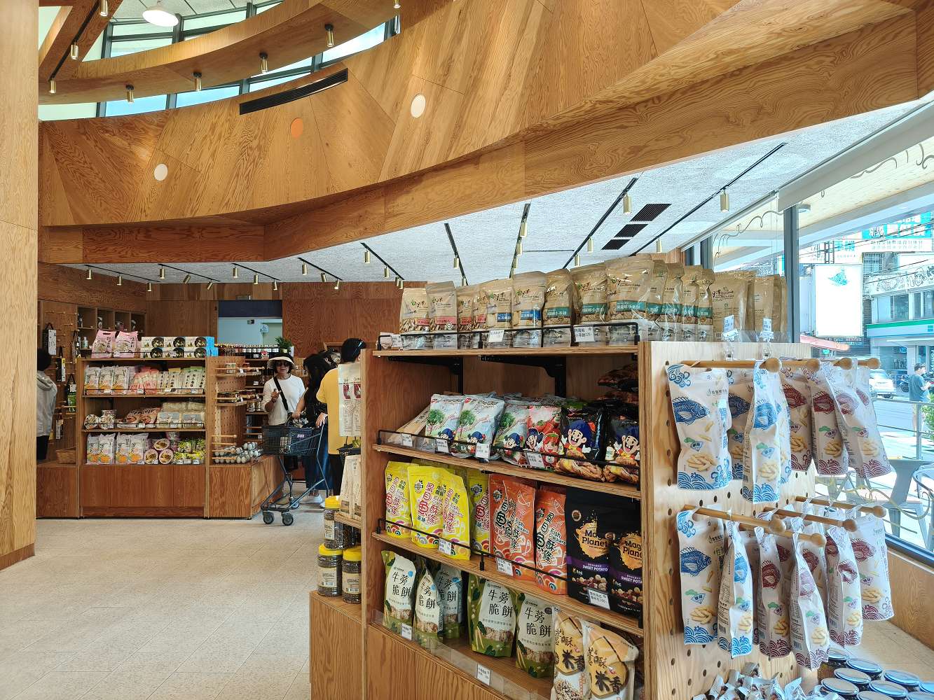 台南善化景點｜善化農會 農食選物所！必吃濃郁芝麻霜淇淋