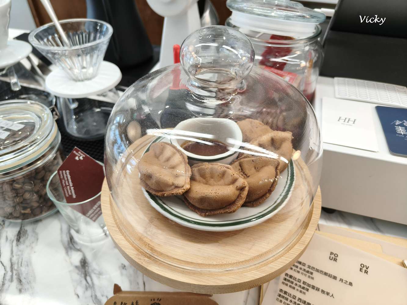 台南東區咖啡店推薦︱昇陞咖啡:東門路上不限時、有插座、提供Wi-Fi 、寵物友善的工作好去處! 台南東區咖啡店推薦︱昇陞咖啡:東門路上不限時、有插座、提供Wi-Fi 、寵物友善的工作好去處!