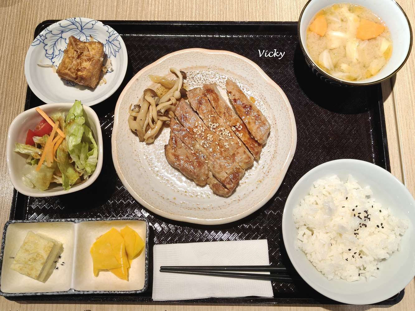 台南成大美食︱井選日式定食:大學路巷弄精緻和風料理,停車方便、環境舒適,附菜單 台南成大美食︱井選日式定食:大學路巷弄精緻和風料理,停車方便、環境舒適,附菜單