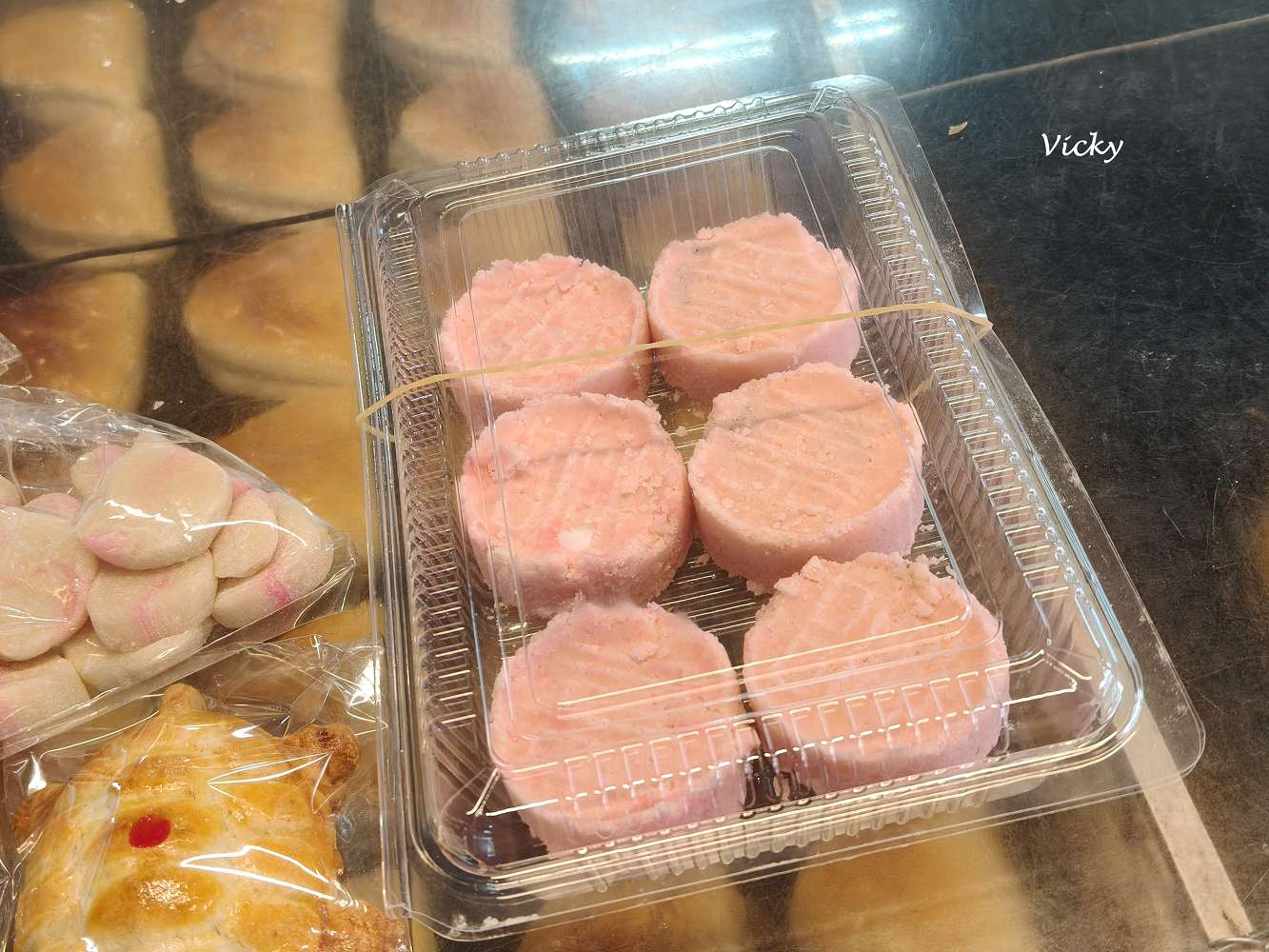 台南神農街美食︱寶來香餅舖：隱身老街的百年餅香，穿越時空的古早味！必買黑糖椪餅、台式馬卡龍