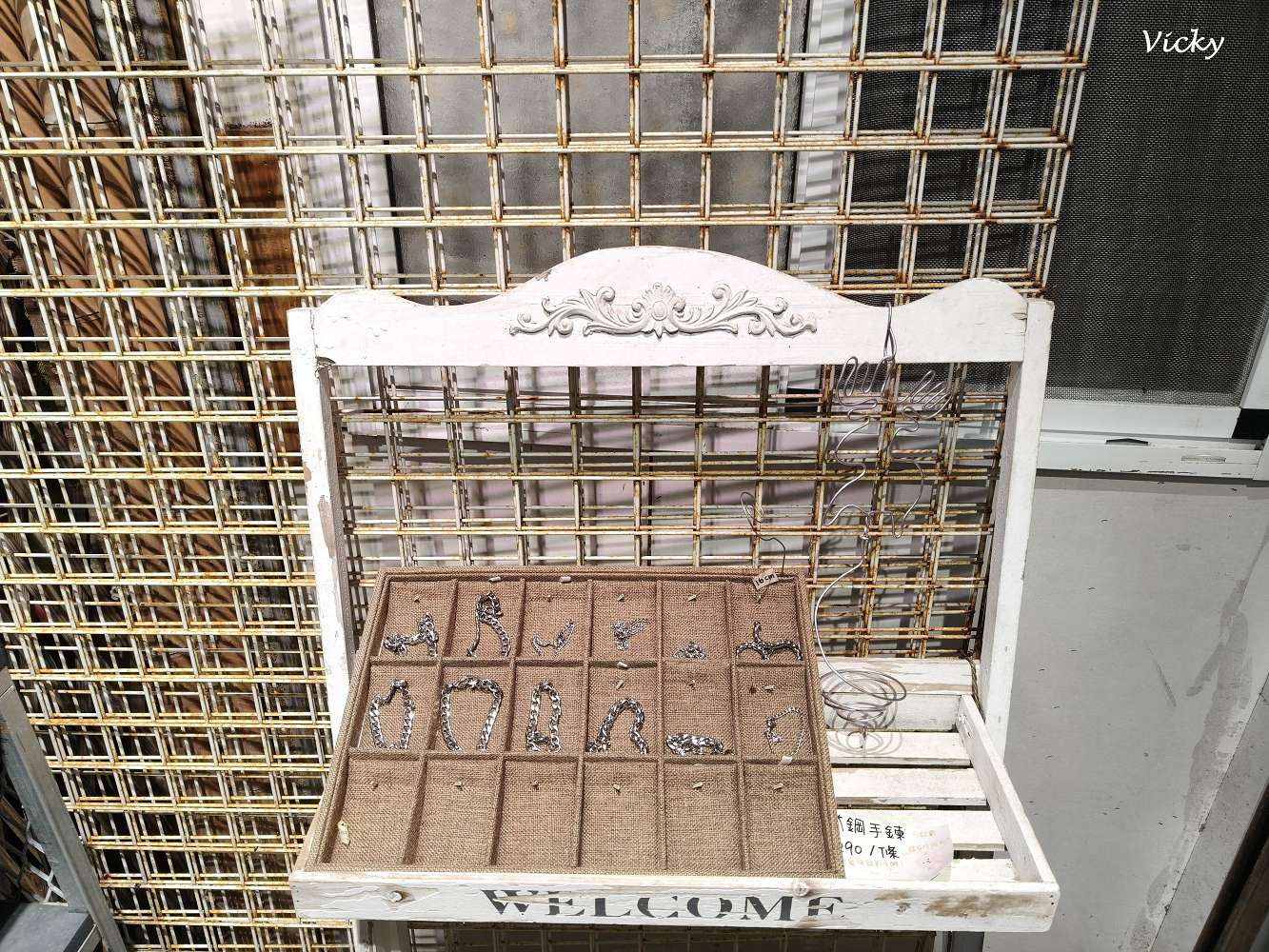 台南中西區特色店家｜木植部：府中街上的無人秘境，空氣鳳梨與誠實商店的療癒邂逅