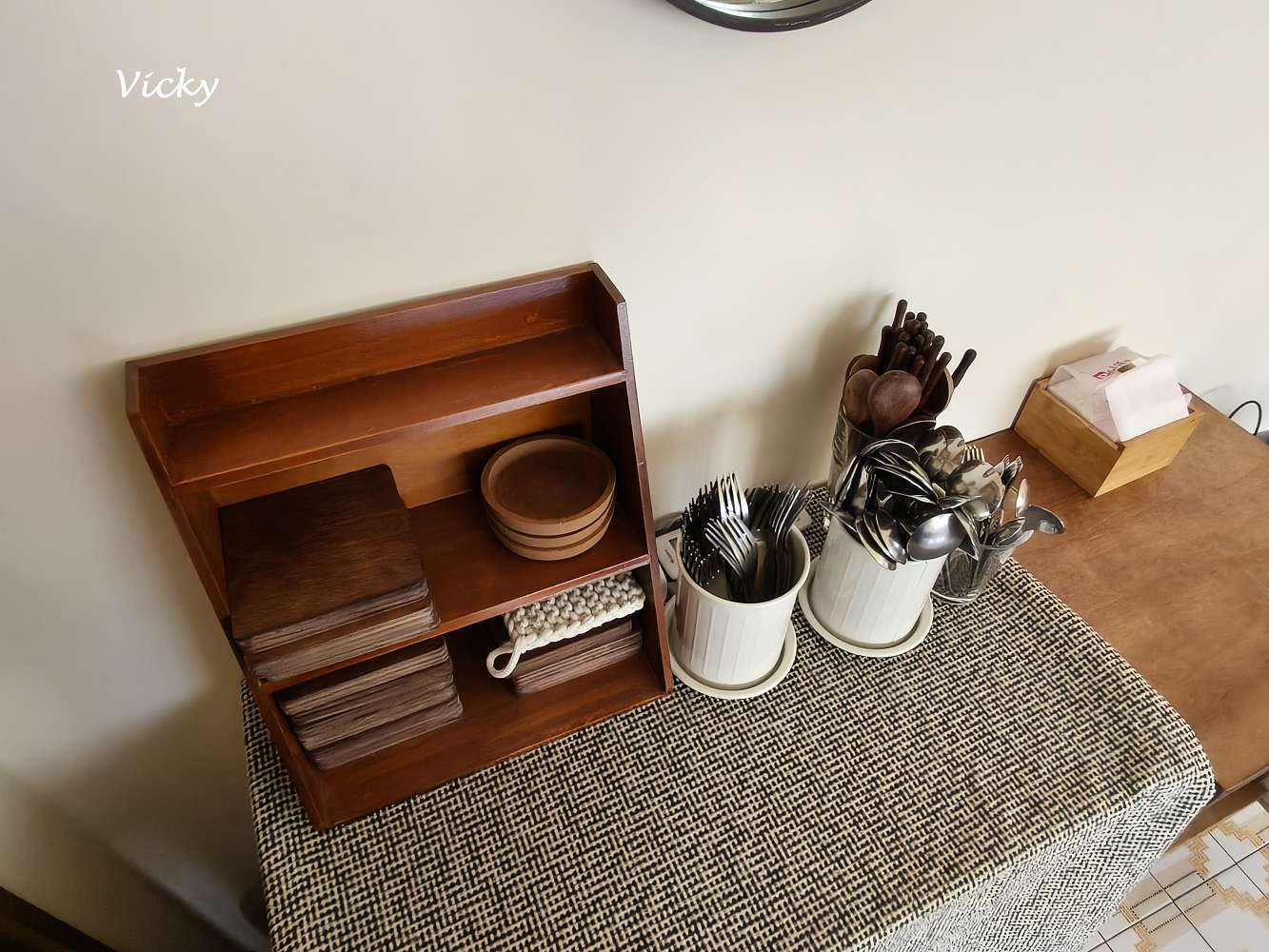 台南東區美食︱咖裏：裕豐街日系雜誌風餐廳，品嘗熟成咖哩與特調飲品，附菜單