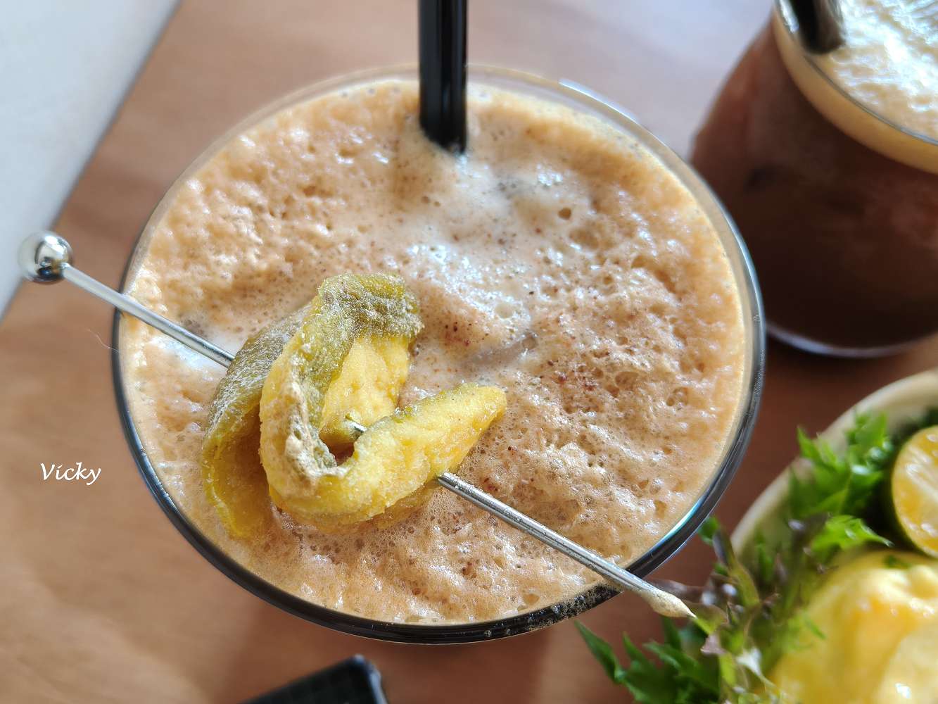 台南東區美食︱咖裏：裕豐街日系雜誌風餐廳，品嘗熟成咖哩與特調飲品，附菜單