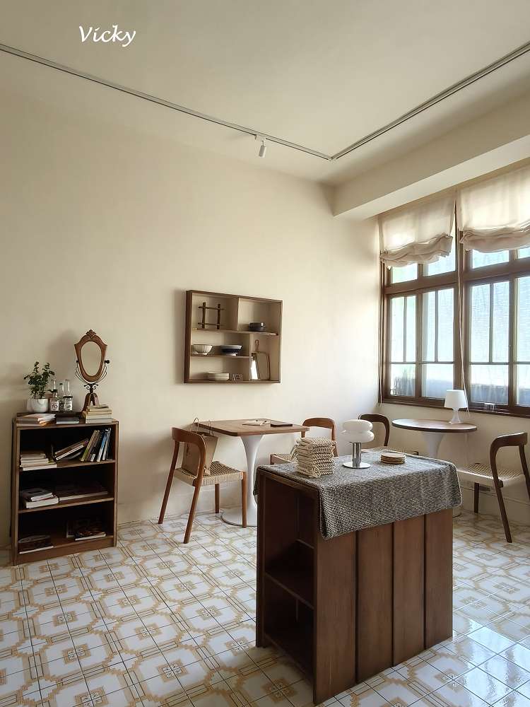 台南東區美食︱咖裏：裕豐街日系雜誌風餐廳，品嘗熟成咖哩與特調飲品，附菜單