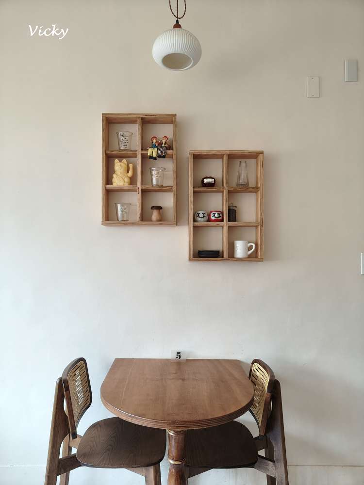 台南東區美食︱咖裏：裕豐街日系雜誌風餐廳，品嘗熟成咖哩與特調飲品，附菜單