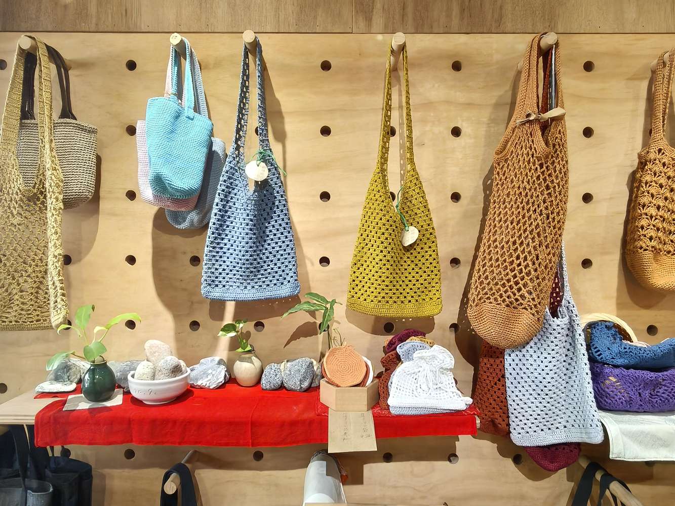 台南選物店推薦 茶布屋：府中街的綠色秘境，在循環經濟裡遇見生活藝術家，用手作縫合大地與日常