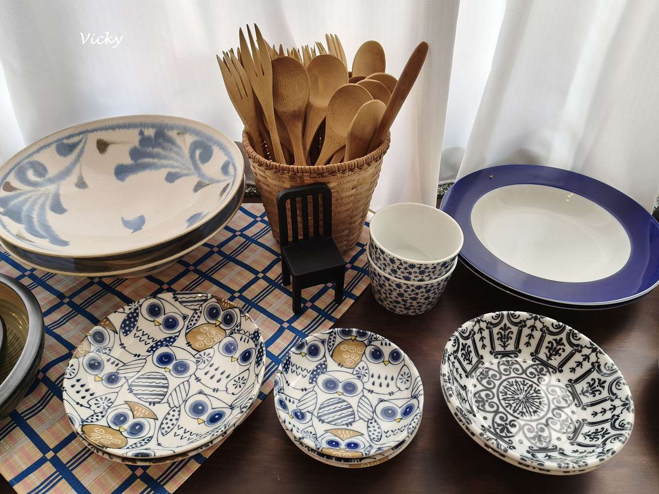 台南府中街 日內器皿：走進豪宅裡的選物店！超壯觀 3 層樓日式器皿專賣店，還有隱藏版「燉飯烤餅」