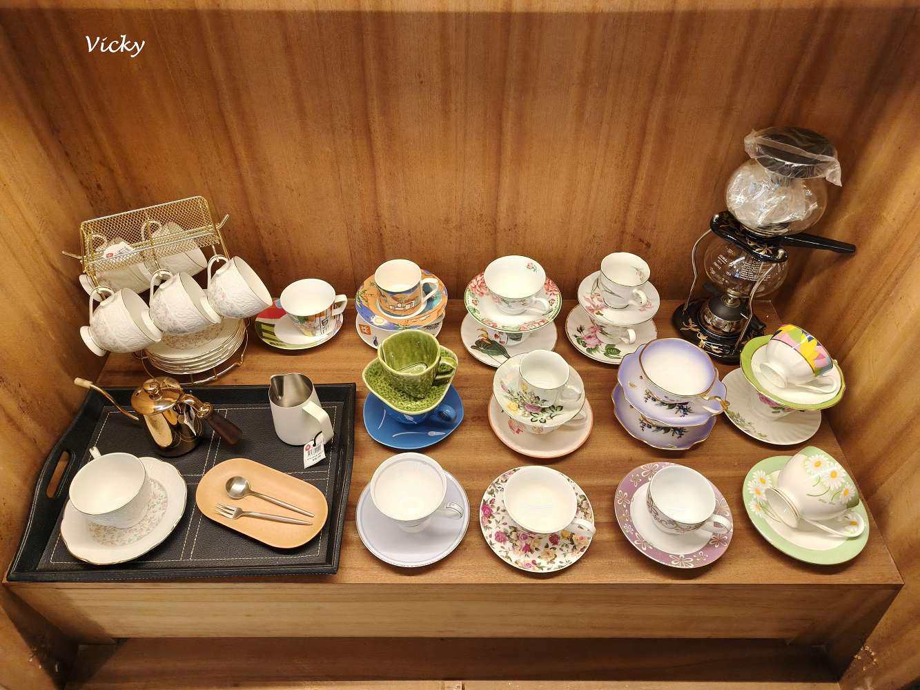 台南府中街 日內器皿：走進豪宅裡的選物店！超壯觀 3 層樓日式器皿專賣店，還有隱藏版「燉飯烤餅」