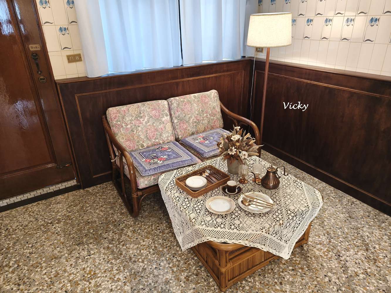 台南府中街 日內器皿：走進豪宅裡的選物店！超壯觀 3 層樓日式器皿專賣店，還有隱藏版「燉飯烤餅」