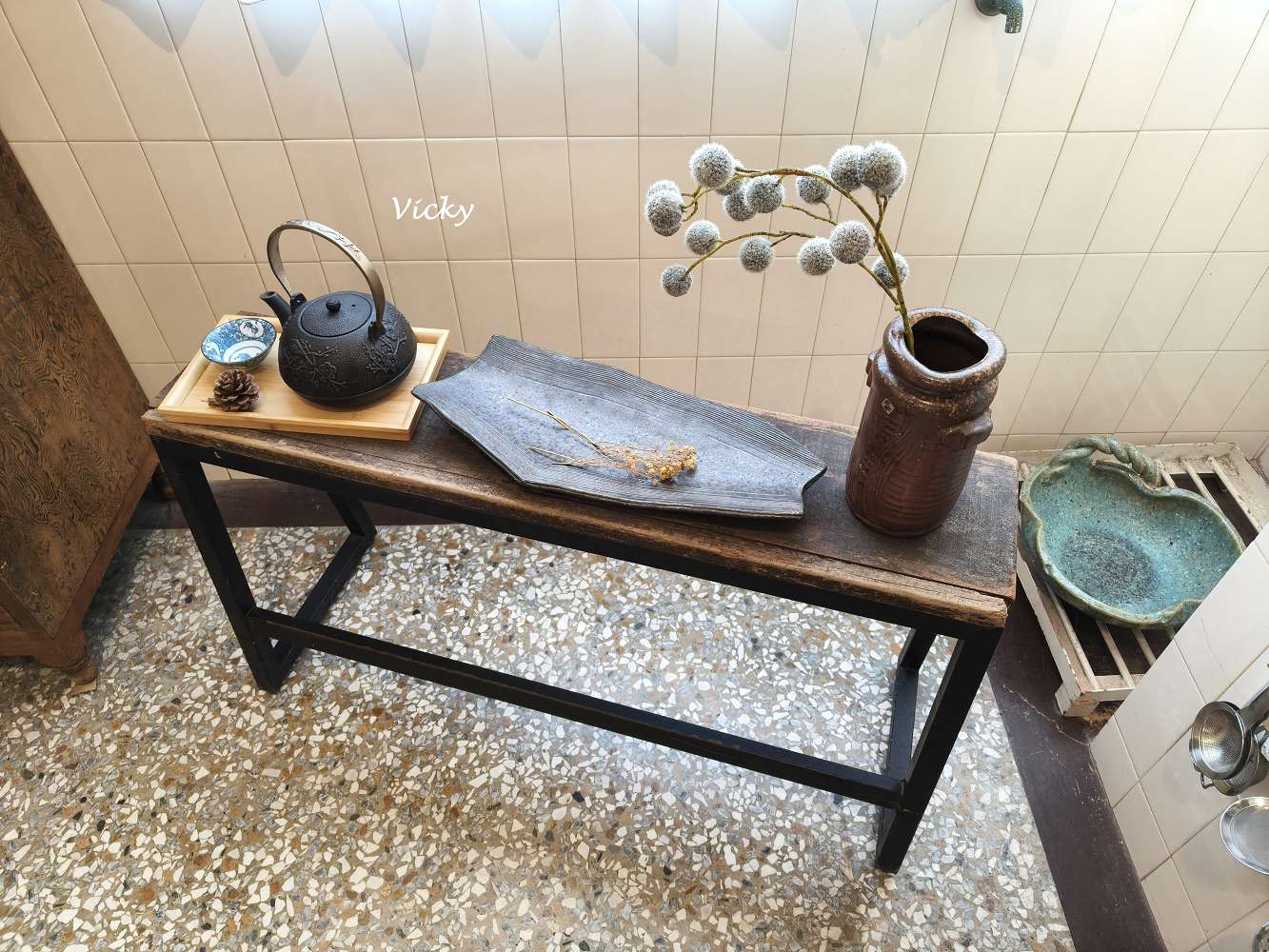 台南府中街 日內器皿：走進豪宅裡的選物店！超壯觀 3 層樓日式器皿專賣店，還有隱藏版「燉飯烤餅」